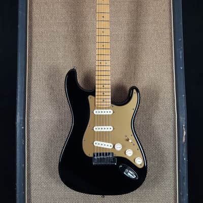 Fender Stratocaster Deluxe 2004 Very Good Condition Great Player! (359) image 2
