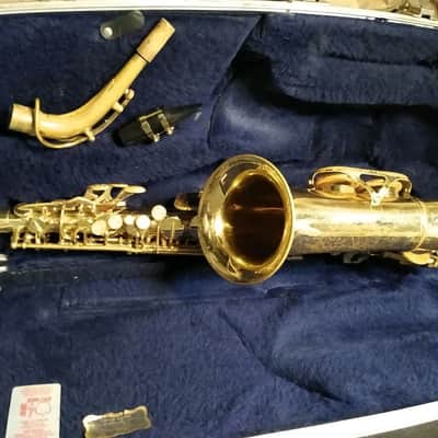 Conn Shooting Stars Alto Saxophone, Good Condition, w/ case neck mouthpiece. image 7