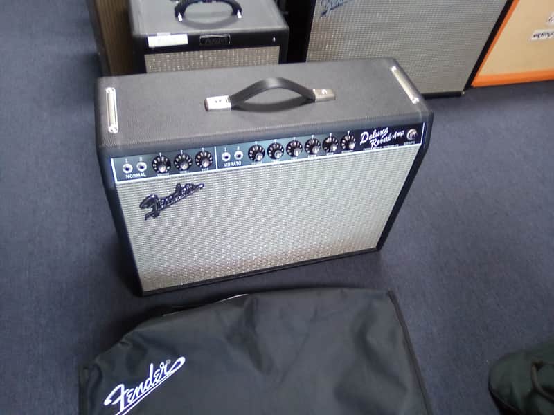 Fender Deluxe Reverb tube amp image 1