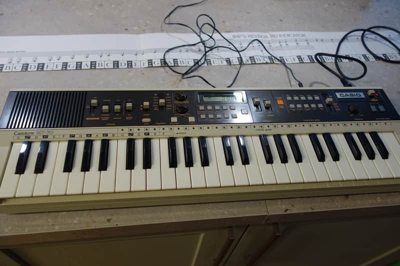 Casio MT-70 Casiotone 49-Key Synthesizer | Reverb