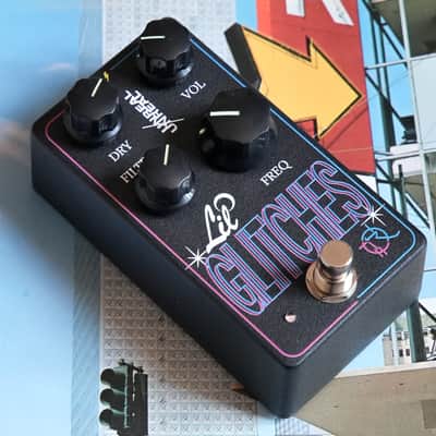 Lil Glitches WITH DEMO fuzz ring modulator crazy noise glitch image 2