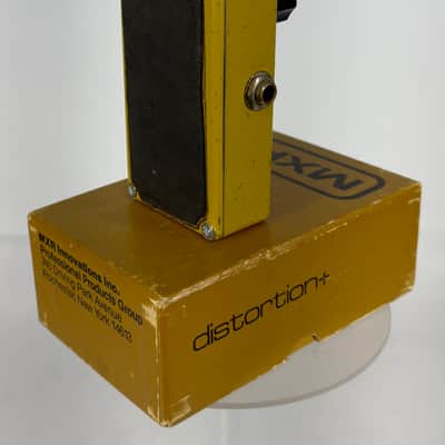 MXR Distortion + S/N 4-153003 Block Logo Distortion Pedal W/ Box 1980 - Yellow image 5