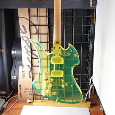 B.C. Rich Acrylic Series Mockingbird 1999 - Translucent Green image 7