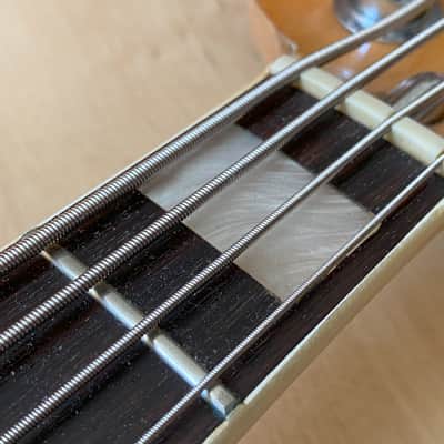 1977 78 Fender Jazz Bass w/OHSC, strap, owner's manual, warranty card image 5