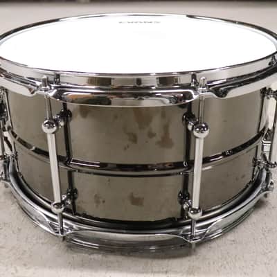 Ludwig Universal Black Brass 7x13 Snare Drum image 5