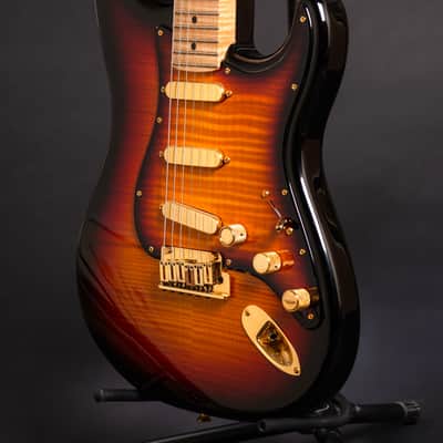2007 Fender Custom Shop Masterbuilt Yuriy Shishkov Stratocaster Ukrainian Strat Aged Cherry Burst 1 Of 10 Limited Edition RARE collector image 3