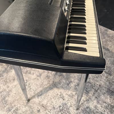 Wurlitzer 200A 64-Key Electric Piano 1974 - 1983 - Black image 5