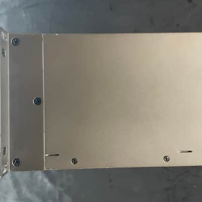 Behringer S32 image 6