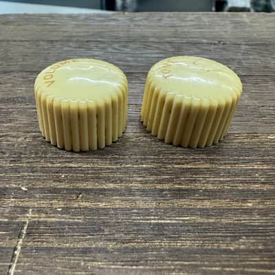 Harmony Cupcake Volume & Tone Knobs 60s - Cream image 6