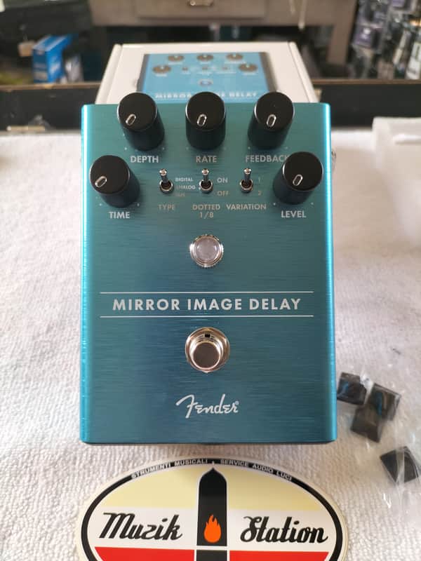 Fender Mirror Image Delay