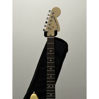 Fender American Performer Mustang with Rosewood Fretboard - Vintage White image 3