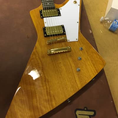 Gibson (Chinese) Explorer image 1