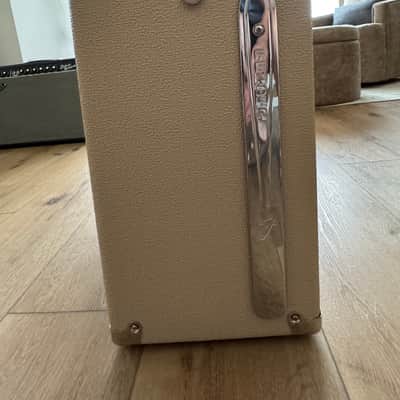 Fender Tone Master Twin Reverb Blonde 2x12 Combo w/ Footswitch, Cover + Manual image 10