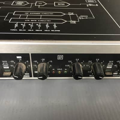 Behringer MULTIGATE XR1400 SILVER image 4