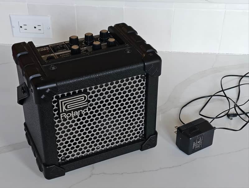 Roland Micro Cube 2-Watt 1x5" Guitar Combo 2004 - 2014 - Black image 1