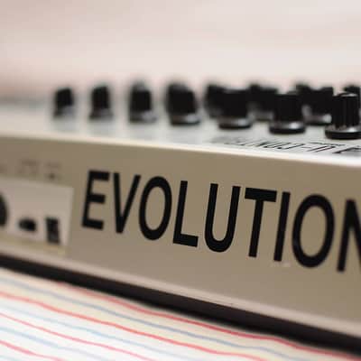Evolution UC-33e Silver image 2