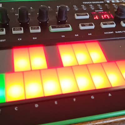 Roland TB-3 AIRA Touch Bassline Synthesizer 2014 - Present - Black