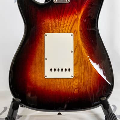 Daion Performer Series 500YB - Yellow Sunburst - Stratocaster image 8