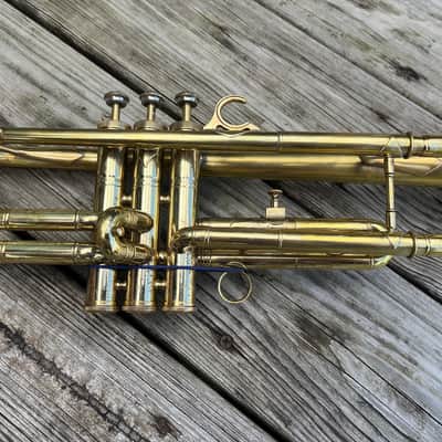 Couesnon Bb trumpet Circa 1950s - Lacquer image 6
