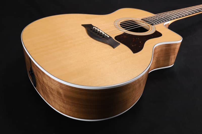 TAYLOR 214CE: Save $0 off MSRP! Get this premium acoustic/electric for just $999!