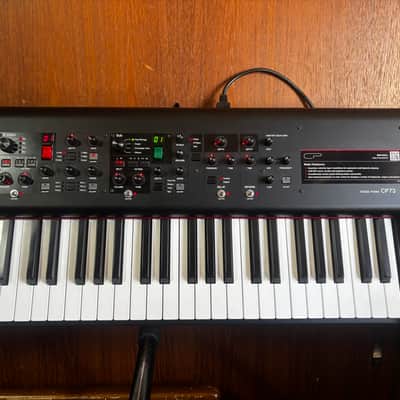 Yamaha CP73 73-note Stage Piano w/ bag image 3