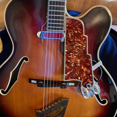 D'Angelico New Yorker 1954 Amber Sunburst w/original Lifton hardshell case image 4