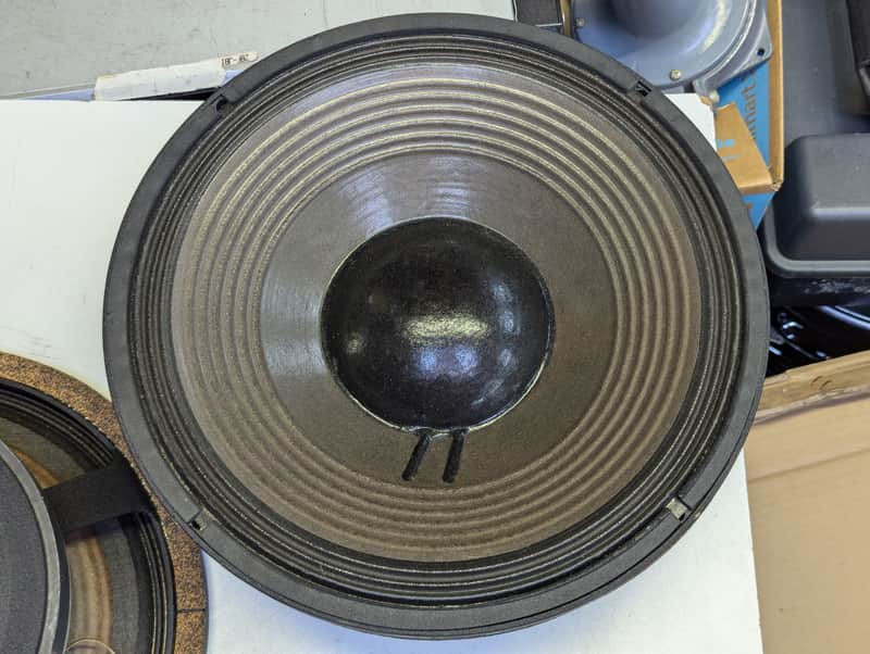 Super Clean! Matched Pair JBL 2206HPL 600 Watt 12