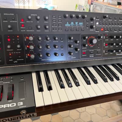 Sequential Pro 3 SE 37-Key 3-Voice Monophonic / Paraphonic Synthesizer 2020 - Present - Black with Wood Sides image 2