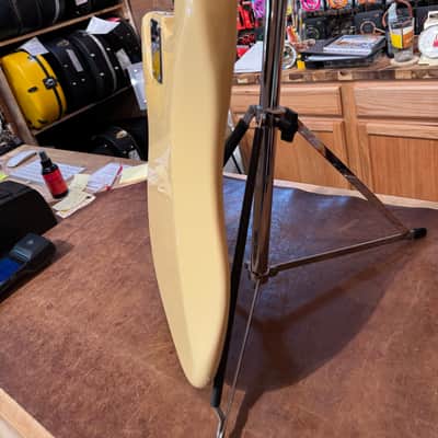 1982 Fender Fretless Precision Bass image 12