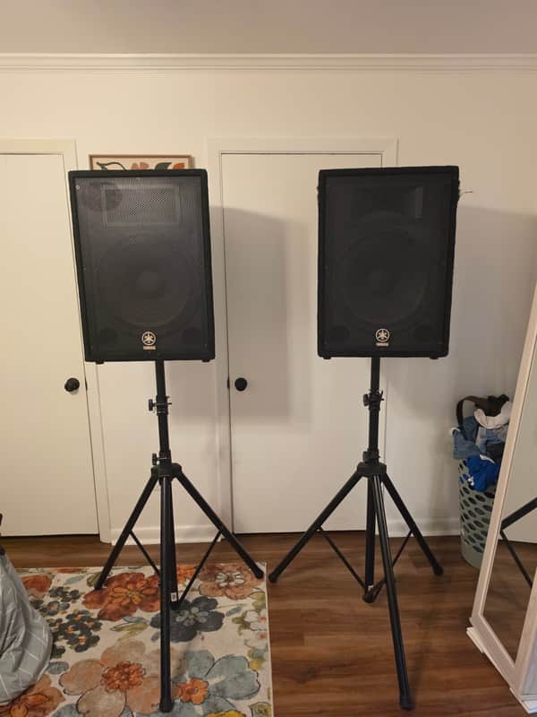 Pair of Yamaha A15 2-Way 800-Watt 15" Passive Loudspeaker 2010s - Black with Stands image 1