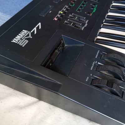 Yamaha SY77 Synthesizer 1989 - Black image 10