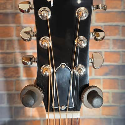 Gibson 2025 J-45 Standard Vintage Sunburst w/ OHSC Barely Played! image 3