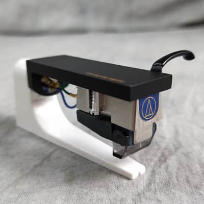 Audio-Technica AT15Ea Cartridge With Headshell In Excellent Condition image 2