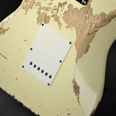 Fender Custom Shop 1962 Stratocaster Heavy Relic - Vintage White image 7