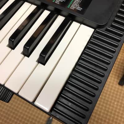 Realistic Concertmate-670 Vintage 49-Key Keyboard Piano image 5