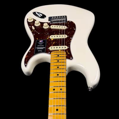 Fender American Professional II Stratocaster in Olympic White w/ Deluxe Hardcase image 6