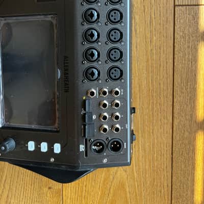 Allen & Heath CQ-12T 12-Channel Digital Mixer 2023 - Present - Black image 3