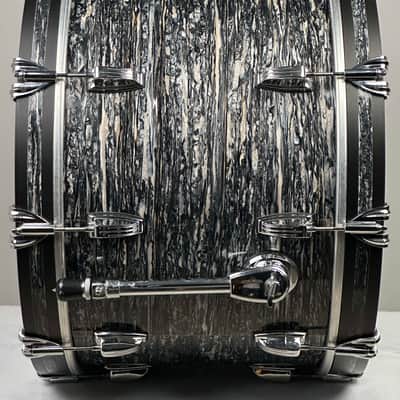Ludwig 22/13/16" Classic Maple Fab Outfit - Black Oyster Pearl image 7