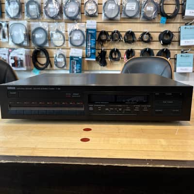 Yamaha T-85 AM/FM Stereo Tuner image 3