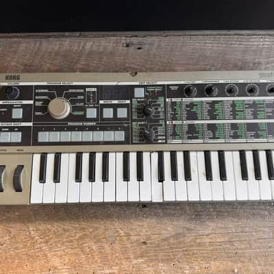Korg microKORG Synthesizer / Vocoder – FOR PARTS / AS-IS