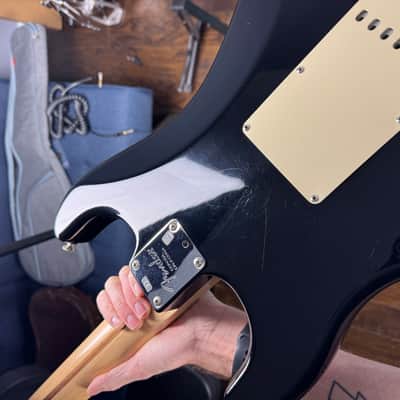 Fender “Blackie” Stratocaster 2008 image 10