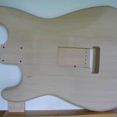 Exotic '62 S-Style Quarter Sawn American Sycamore Guitar Body for Strat® Neck Natural made in USA image 5