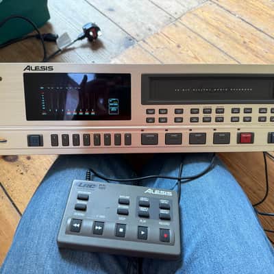 Alesis ADAT-LX20 Type II 20-Bit 8-Track Digital Audio Recorder 1998 - 2002 - Aluminum image 2