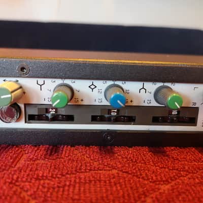 Philips 8993 preamp and eq imagen 3