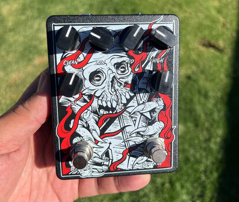 Abominable Electronics Throne Torcher - Black image 1