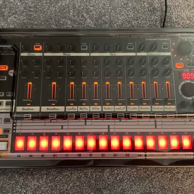 Roland TR-8 Rhythm Performer Drum Machine with 7x7 Expansion image 7