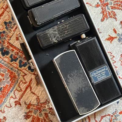 Pedal Lot Wahs Volume Pedals Cry Baby Hellbabe + Case AS-IS image 1