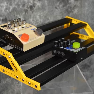 NuX Bumblebee Medium Dual Tier Aluminum Pedalboard w Deluxe Carry Bag & FAST n Free Shipping image 4