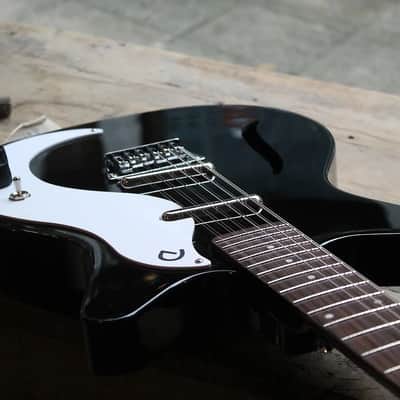 DANELECTRO Vintage 12 Strings F Hole, Black, 3, 60 KG image 3