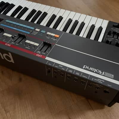 Roland Juno-106 61-Key Programmable Polyphonic Synthesizer (Full service / Warranty) image 6